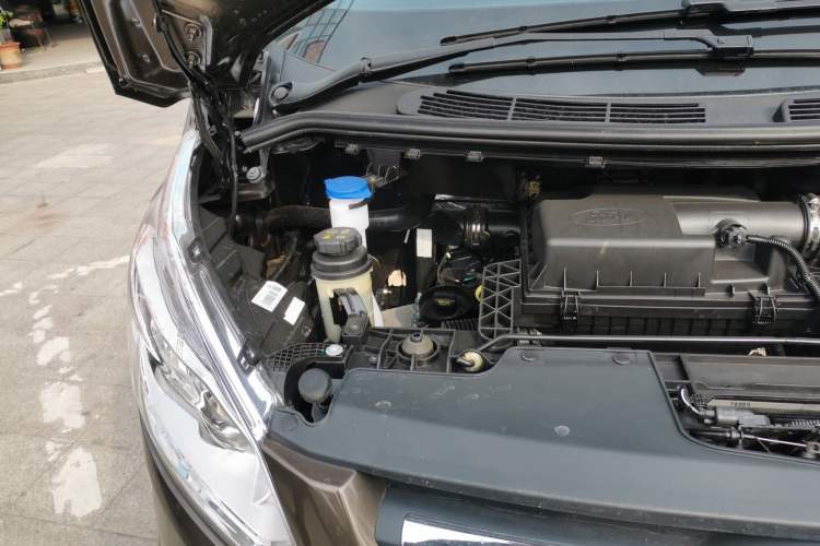 Used Ford Tourneo Custom 2020 2.0T Automatic Elite Edition China VI Standard Engine Bay Right