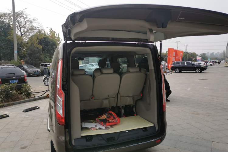 Used Ford Tourneo Custom 2020 2.0T Automatic Elite Edition China VI Standard Trunk