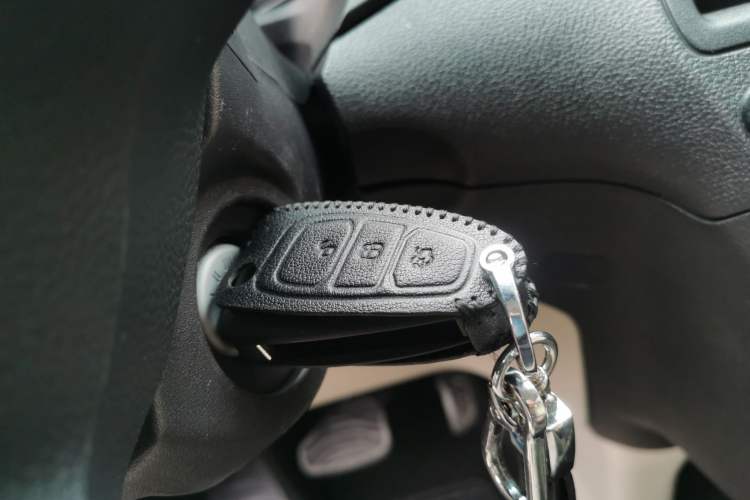 Used Ford Tourneo Custom 2020 2.0T Automatic Elite Edition China VI Standard Vehicle Key
