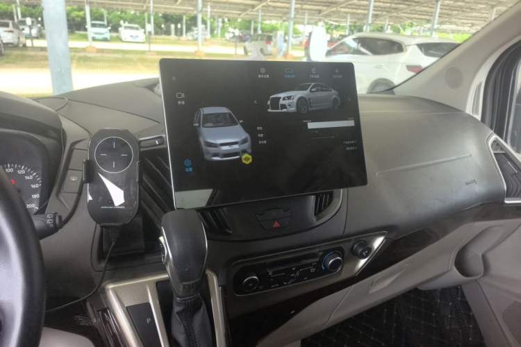 Used Ford Tourneo Custom 2020 2.0T Automatic Elite Edition China VI Standard Audio And AC Panel
