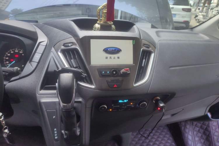 Used Ford Tourneo Custom 2020 2.0T Automatic Elite Edition China VI Standard Audio And AC Panel