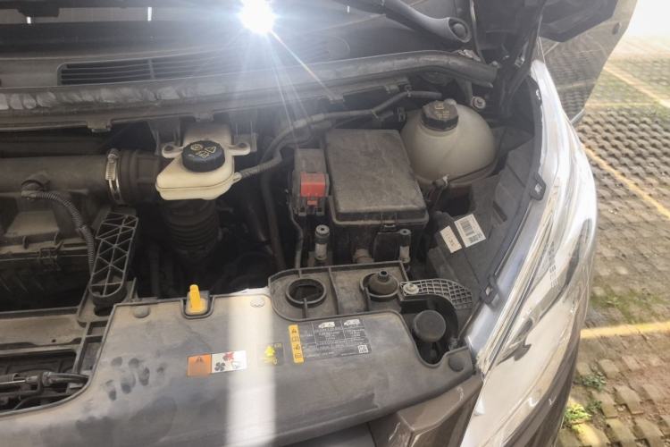 Used Ford Tourneo Custom 2020 2.0T Automatic Elite Edition China VI Standard Engine Bay Left