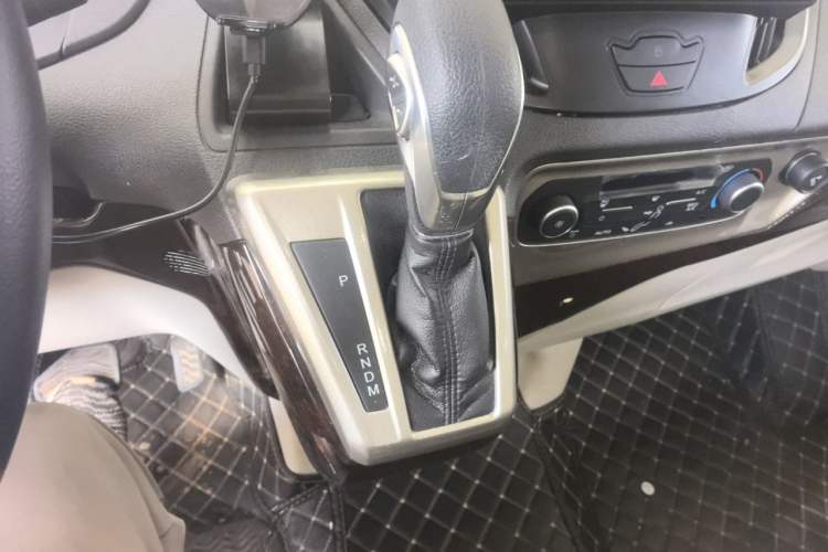 Used Ford Tourneo Custom 2020 2.0T Automatic Elite Edition China VI Standard Gear Lever