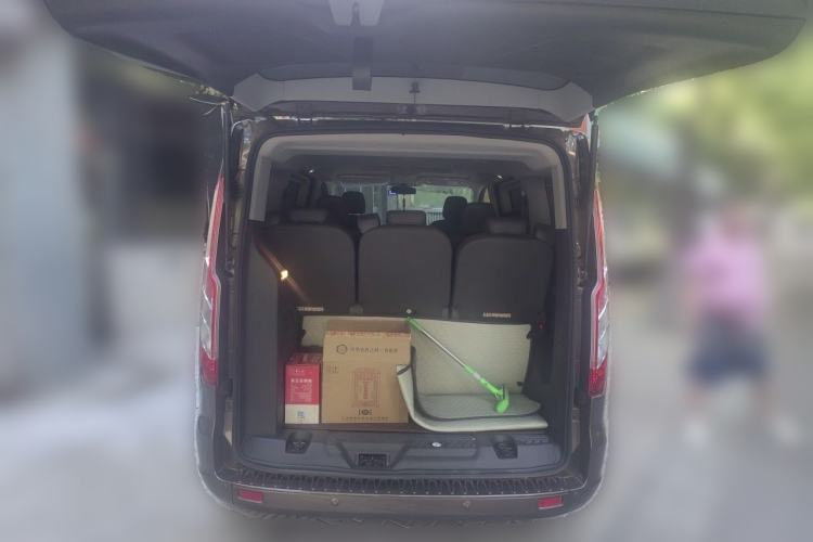Used Ford Tourneo Custom 2020 2.0T Automatic Elite Edition China VI Standard Trunk