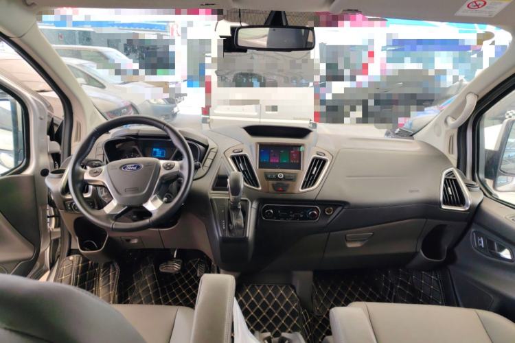 Used Ford Tourneo Custom 2020 Revised Version 2.0T Automatic – Elite Edition Center Console