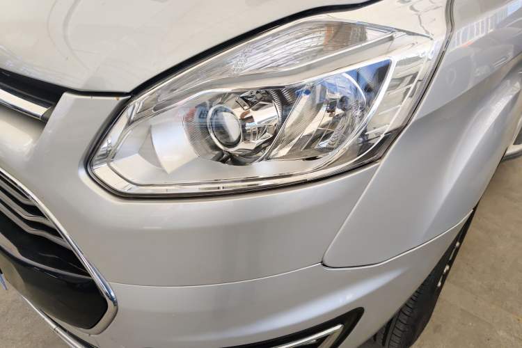 Used Ford Tourneo Custom 2020 Revised Version 2.0T Automatic – Elite Edition Left Front Headlight