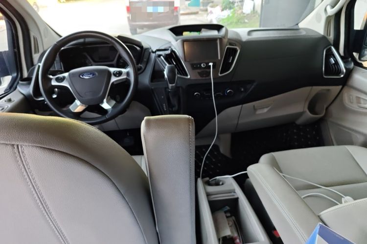 Used Ford Tourneo Custom 2020 Revised Version 2.0T Automatic Elite Edition Center Console