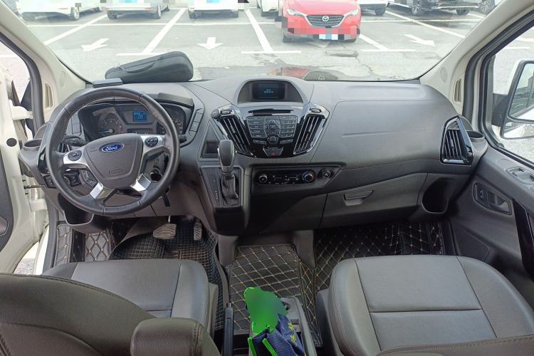 Used Ford Tourneo Custom 2020 Revised Version 2.0T Automatic Elite Edition Center Console
