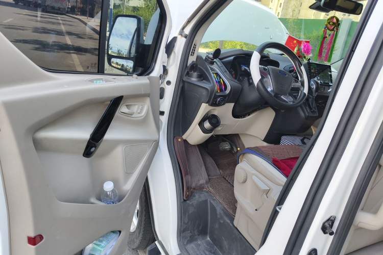 Used Ford Tourneo Custom 2020 2.0T Automatic Elite Edition China VI Standard Driver Seat