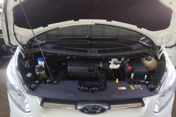 Used Ford Tourneo Custom 2020 2.0T Automatic Elite Edition China VI Standard Engine Bay