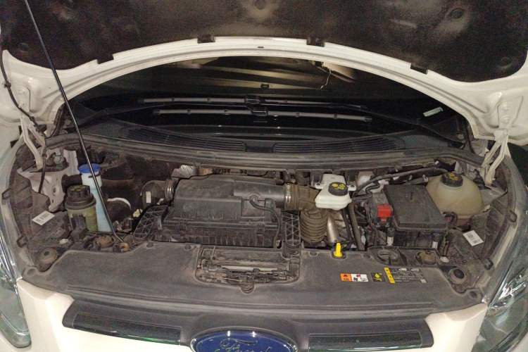 Used Ford Tourneo Custom 2020 2.0T Automatic Elite Edition China VI Standard Engine Bay