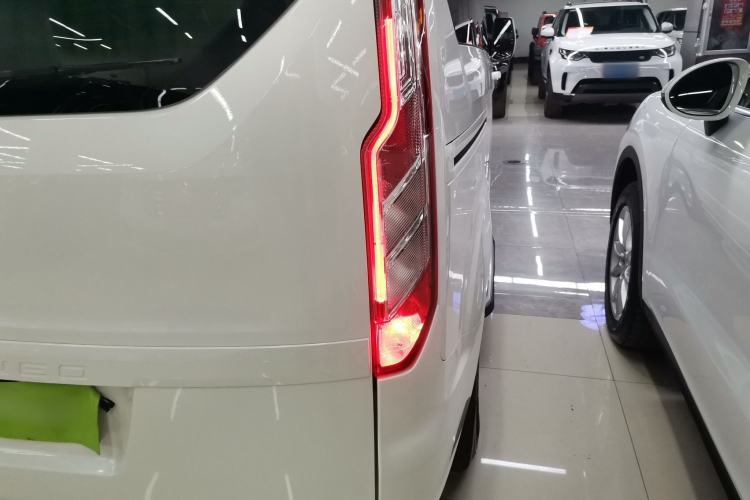 Used Ford Tourneo Custom 2020 2.0T Automatic Elite Edition China VI Standard Exterior 4