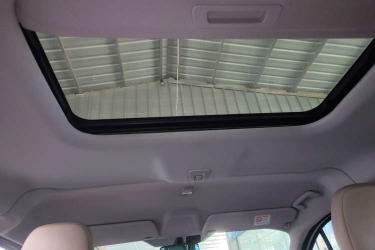 Used Ford Tourneo Custom 2020 2.0T Automatic Elite Edition China VI Standard Headliner