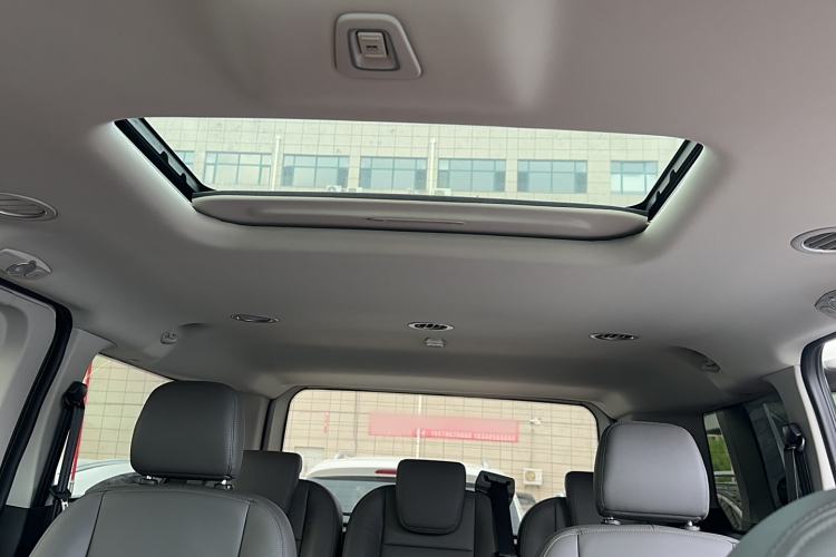 Used Ford Tourneo Custom 2020 2.0T Automatic Elite Version China VI Standard Headliner