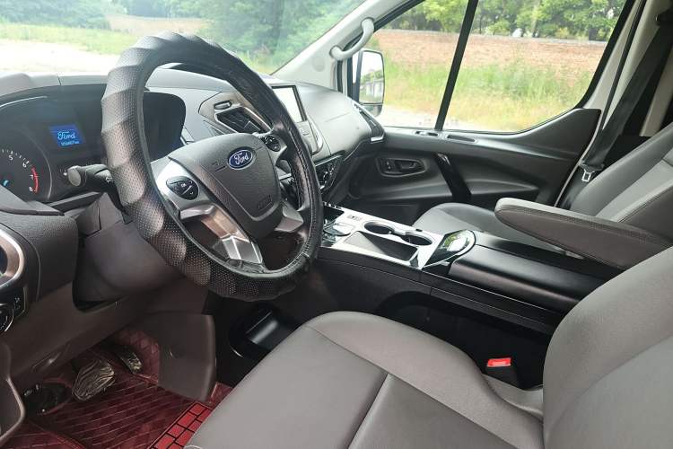 Used Ford Tourneo Custom 2020 Revised Version 2.0T Automatic Elite Edition Interior 1