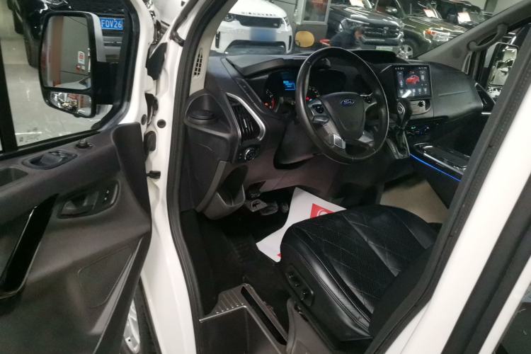 Used Ford Tourneo Custom 2020 2.0T Automatic Elite Edition China VI Standard Interior 3
