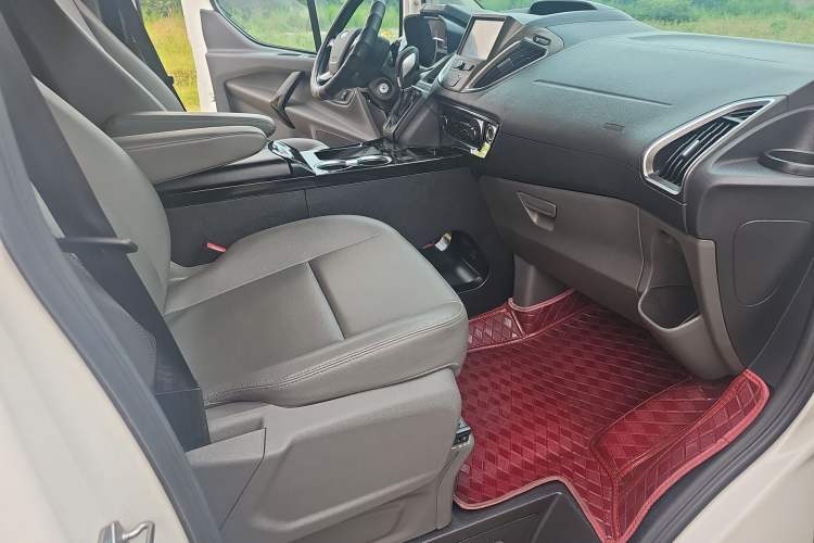 Used Ford Tourneo Custom 2020 Revised Version 2.0T Automatic Elite Edition Interior 5