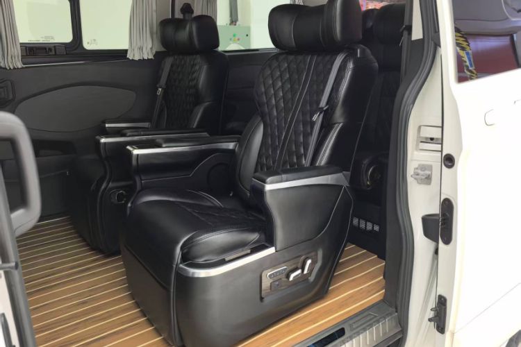 Used Ford Tourneo Custom 2020 2.0T Automatic Elite Edition China VI Standard Interior 5