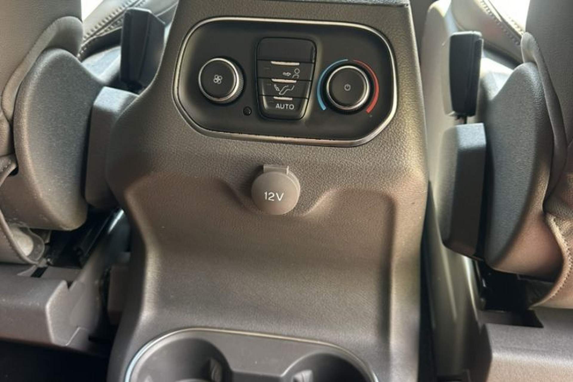 Used Ford Tourneo Custom 2020 2.0T Automatic Elite Version China VI Standard Interior 6