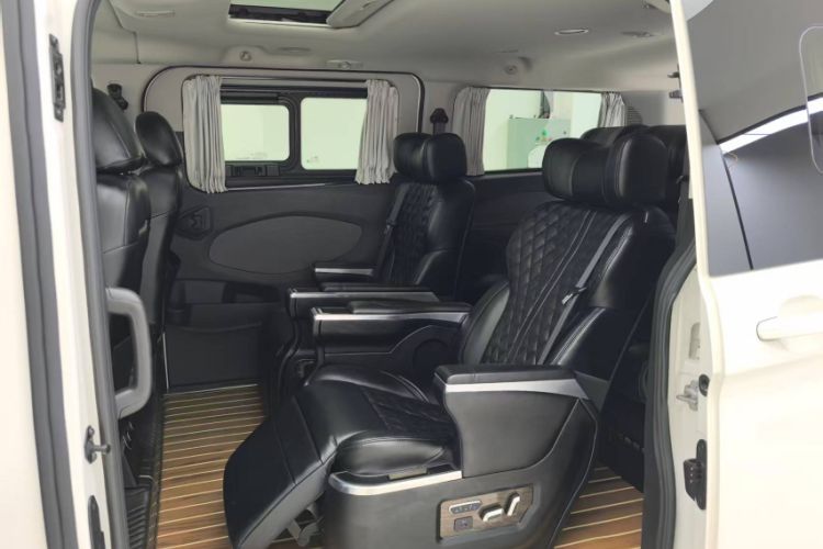 Used Ford Tourneo Custom 2020 2.0T Automatic Elite Edition China VI Standard Interior 9