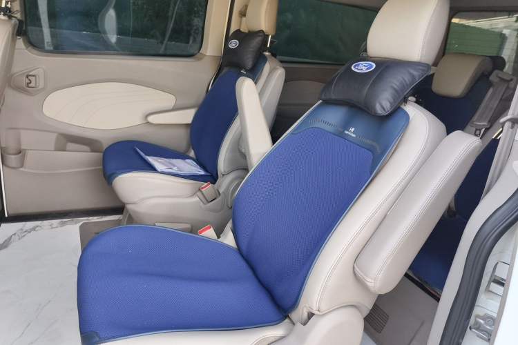 Used Ford Tourneo Custom 2020 2.0T Automatic Elite Edition China VI Standard Left Rear Seat