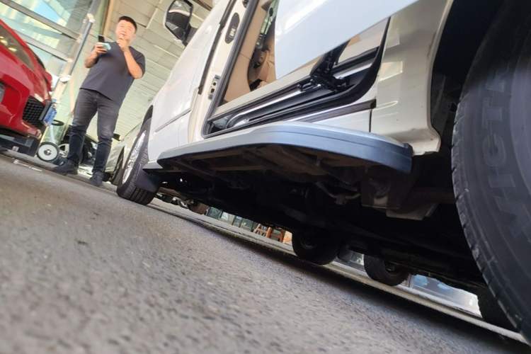 Used Ford Tourneo Custom 2020 2.0T Automatic Elite Edition China VI Standard Left Side Sill