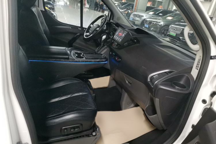 Used Ford Tourneo Custom 2020 2.0T Automatic Elite Edition China VI Standard Right Front Seat