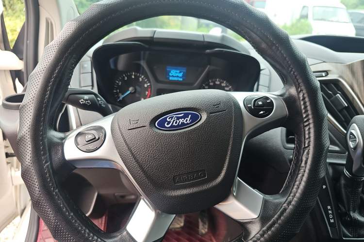 Used Ford Tourneo Custom 2020 Revised Version 2.0T Automatic Elite Edition Steering Wheel