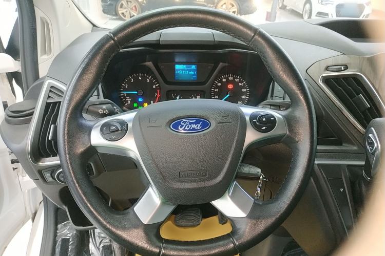 Used Ford Tourneo Custom 2020 2.0T Automatic Elite Edition China VI Standard Steering Wheel