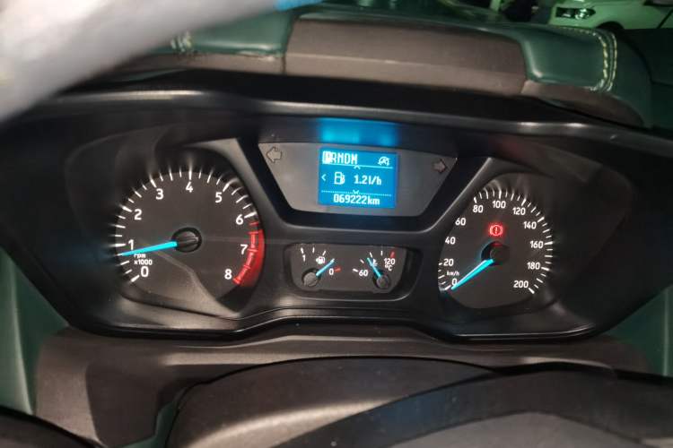 Used Ford Tourneo Custom  Odometer Close Up
