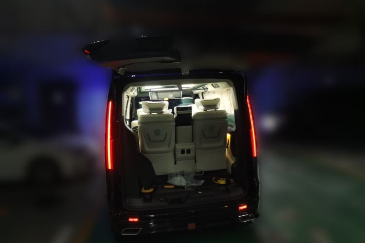 Used Ford Tourneo Custom  Trunk