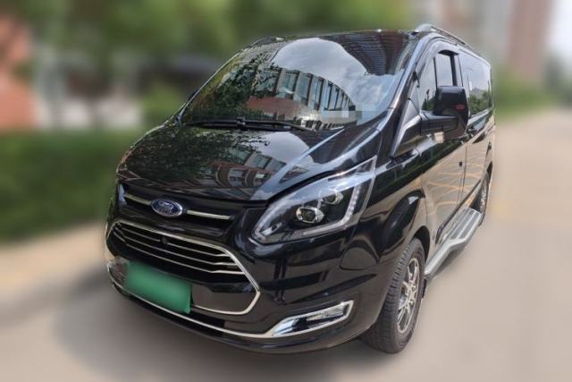 Używany Ford Tourneo Custom Ford Tourneo Custom, Juntian factory‑approved legal conversion business vehicle