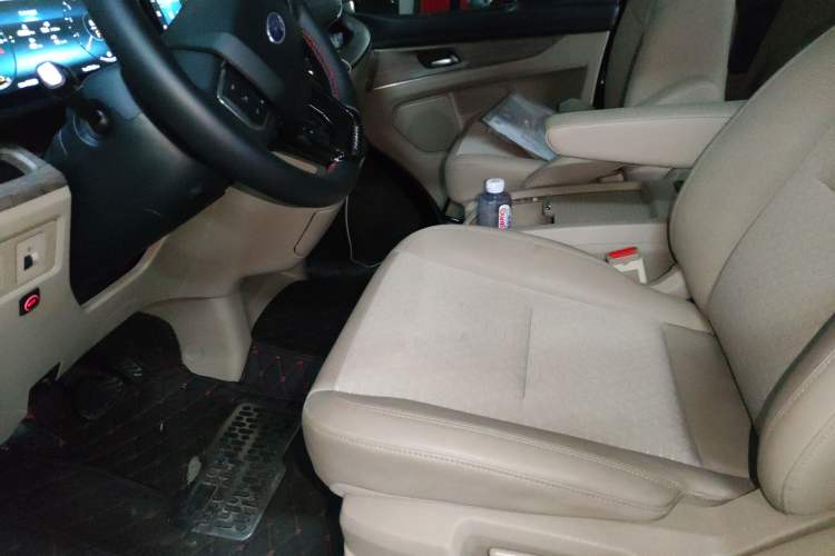 Used Ford Tourneo Custom 2023 2.0T Automatic Comfort Edition Driver Seat