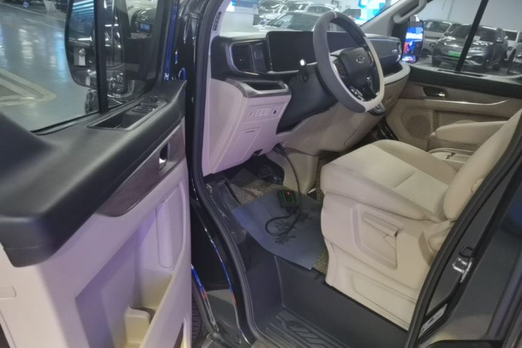 Used Ford Tourneo Custom 2023 2.0T Automatic Comfort Edition Driver Seat