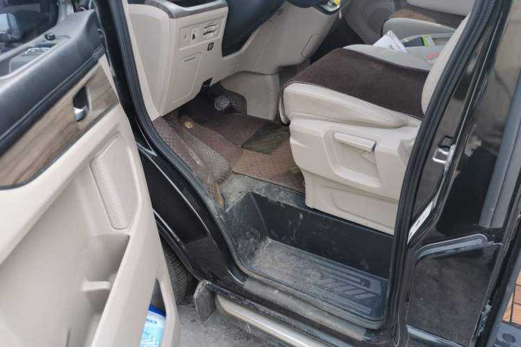 Used Ford Tourneo Custom 2023 2.0T Automatic Comfort Edition Driver Seat