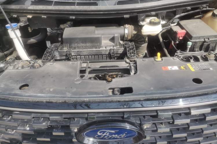 Used Ford Tourneo Custom 2023 2.0T Automatic Comfort Edition Engine Bay