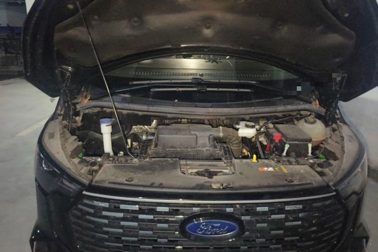 Used Ford Tourneo Custom 2023 2.0T Automatic Prestige Edition Engine Bay