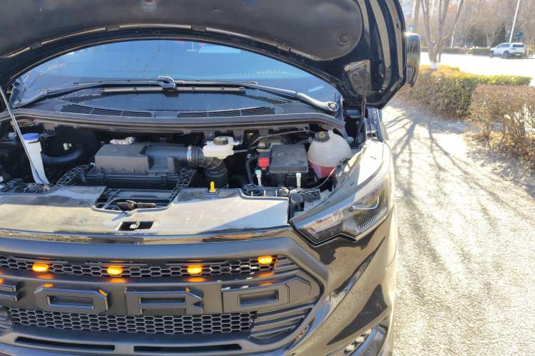 Used Ford Tourneo Custom 2023 2.0T Automatic Comfort Edition Engine Bay Left
