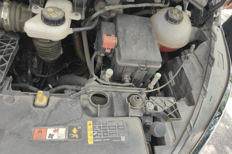 Used Ford Tourneo Custom 2023 2.0T Automatic Comfort Edition Engine Bay Left