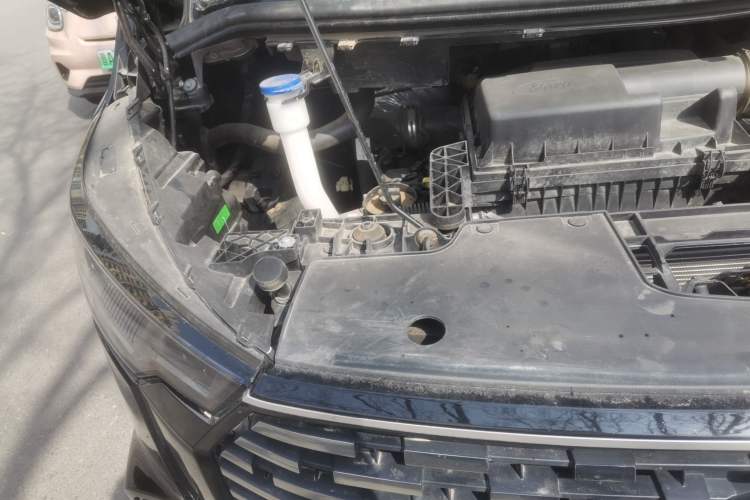 Used Ford Tourneo Custom 2023 2.0T Automatic Comfort Edition Engine Bay Right