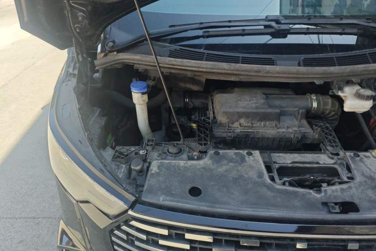 Used Ford Tourneo Custom 2023 2.0T Automatic Prestige Edition Engine Bay Right