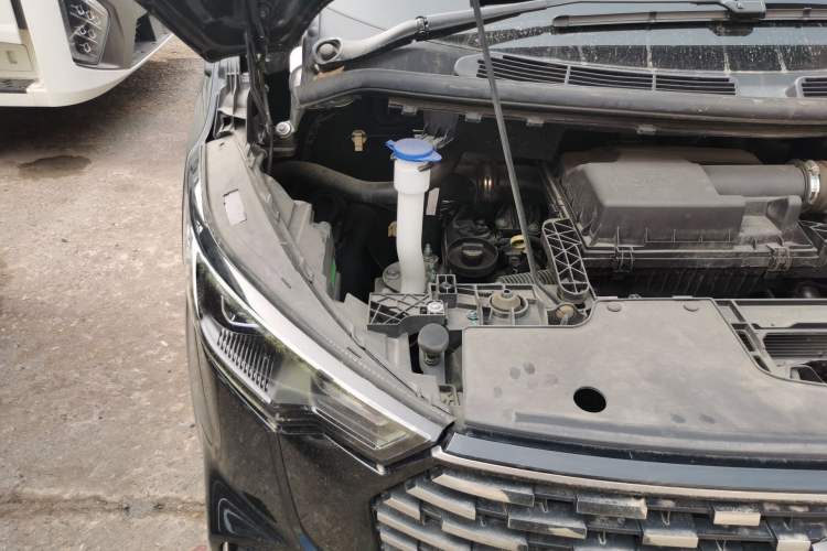 Used Ford Tourneo Custom 2023 2.0T Automatic Comfort Edition Engine Bay Right