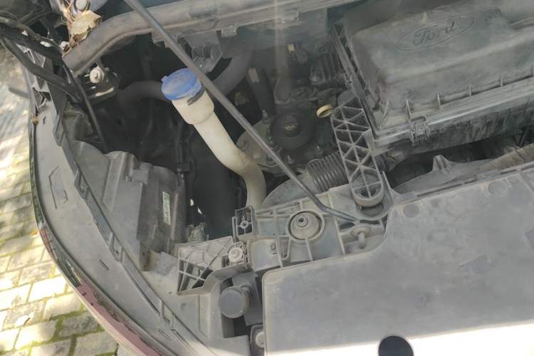 Used Ford Tourneo Custom 2023 2.0T Automatic Comfort Edition Engine Bay Right