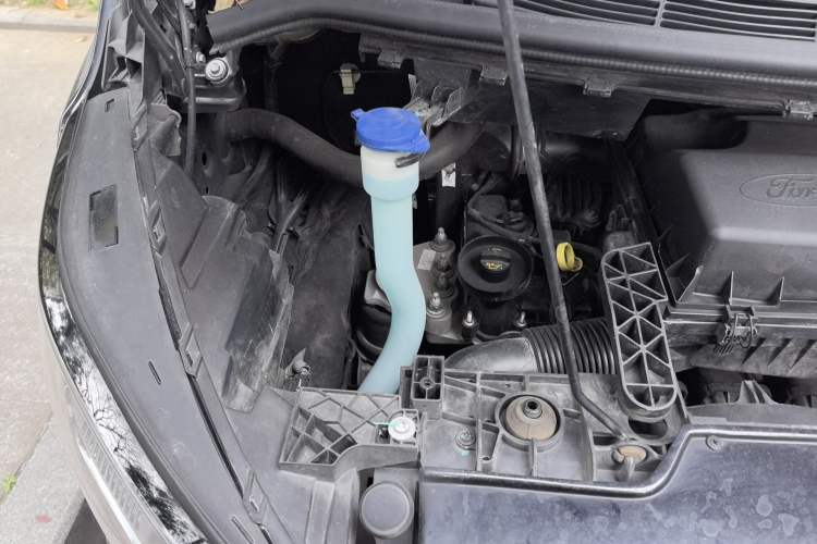 Used Ford Tourneo Custom 2023 2.0T Automatic Comfort Edition Engine Bay Right