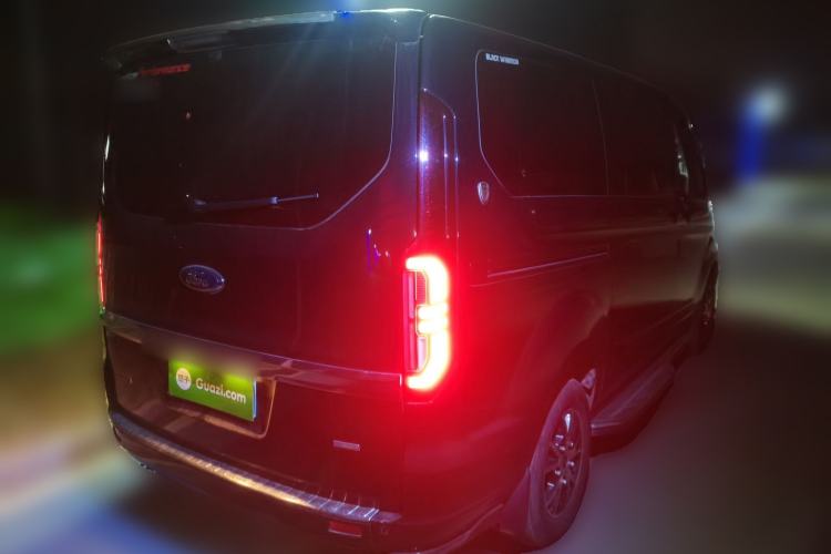 Used Ford Tourneo Custom 2023 2.0T Automatic Comfort Edition Exterior 5
