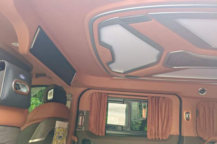 Used Ford Tourneo Custom 2023 2.0T Automatic Comfort Edition Headliner