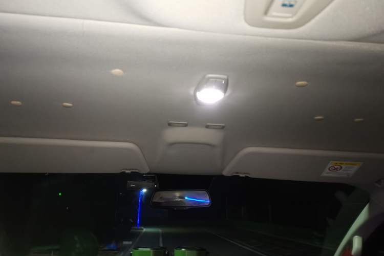 Used Ford Tourneo Custom 2023 2.0T Automatic Comfort Edition Headliner