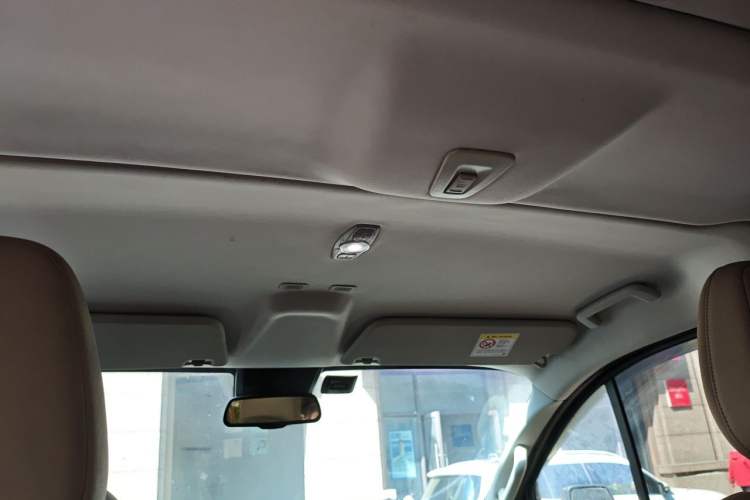 Used Ford Tourneo Custom 2023 2.0T Automatic Comfort Edition Headliner