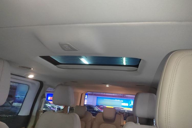 Used Ford Tourneo Custom 2023 2.0T Automatic Comfort Edition Headliner