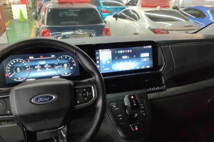 Used Ford Tourneo Custom 2023 2.0T Automatic Prestige Edition Interior 2